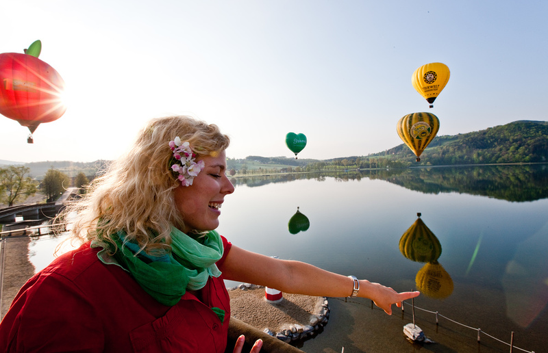 Ballonfahren im ApfelLand / Tom Lamm | ikarus.cc, Tom Lamm Gönn dir mal eine neue Perspektive beim Luftreisen!