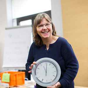 Frühjahrsputz im Büro / Gerd Neuhold, Sonntagsblatt