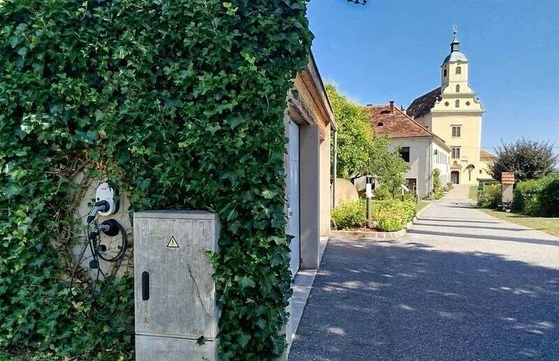 E-Ladestation im AndersOrt Haus der Frauen / AndersOrt Haus der Frauen