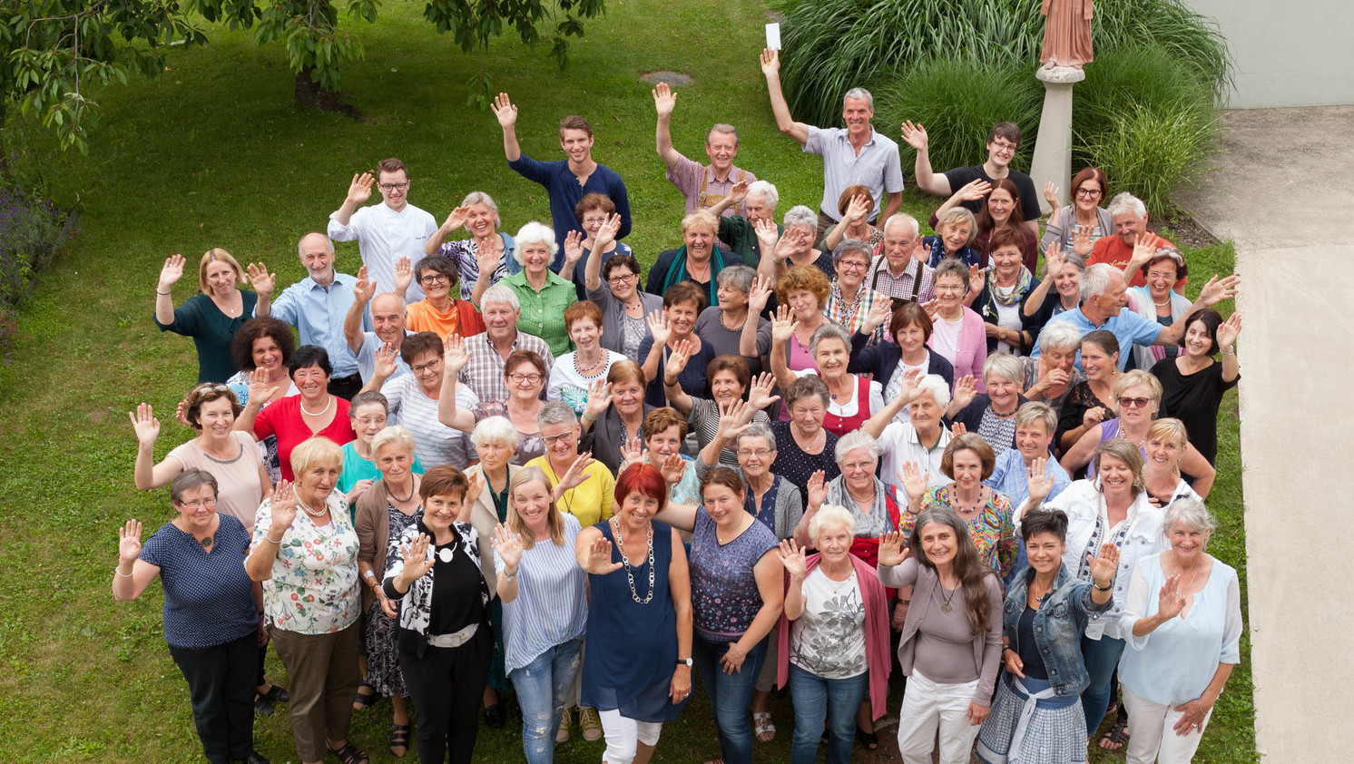 Nur ein Teil der vielen Menschen, die sich im Haus der Frauen mit viel Herz ehrenamtlich engagieren