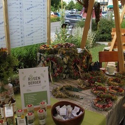 Blütenkränze & Deko sowie Kräuter & Tees